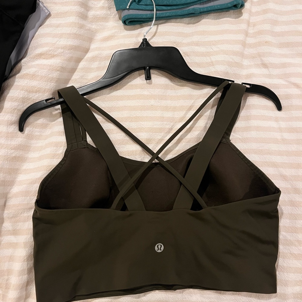 Longline Lululemon “like a cloud bra” cross back
